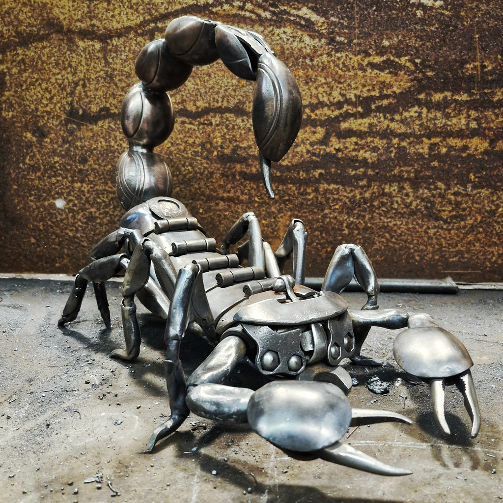 Scorpius (scorpion sculpture)